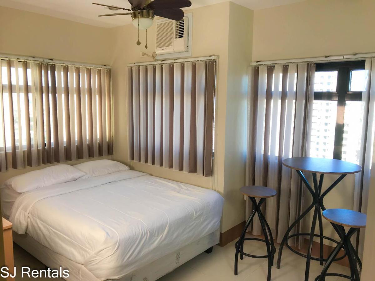 2 Bedroom Condo @ Midpoint Residences W/ City View マンダウエ・シティ エクステリア 写真