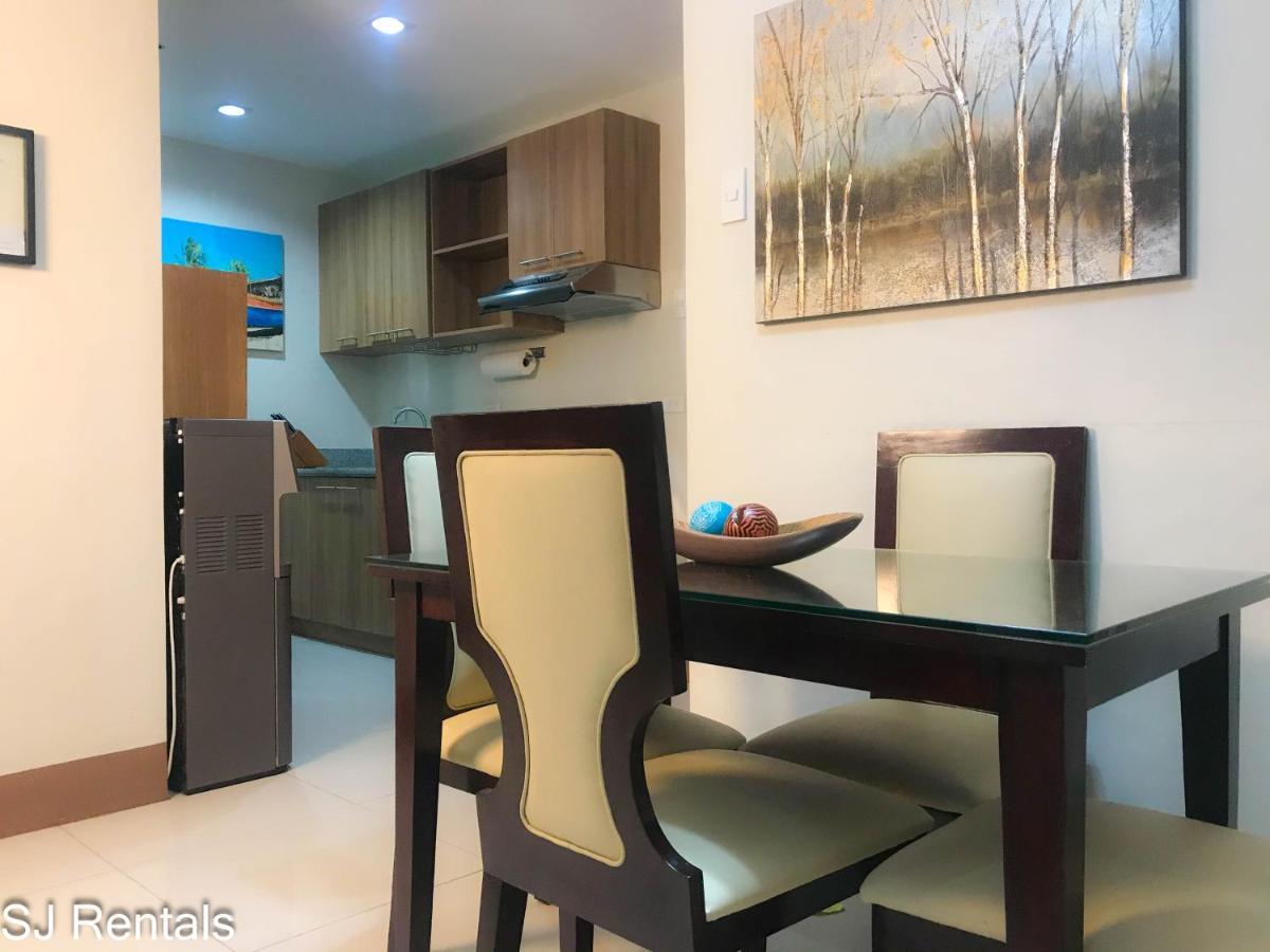 2 Bedroom Condo @ Midpoint Residences W/ City View マンダウエ・シティ エクステリア 写真